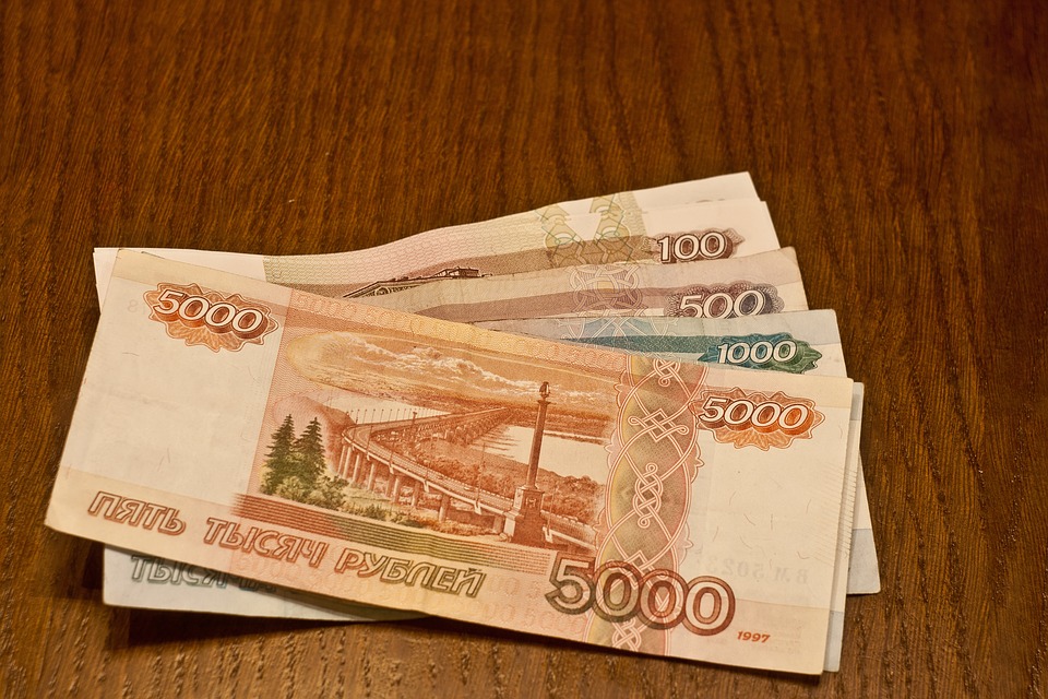 rublové bankovky